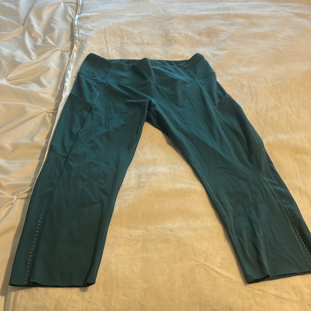 Lululemon Fast and Free High Rise Tight 23" pockets Storm teal color